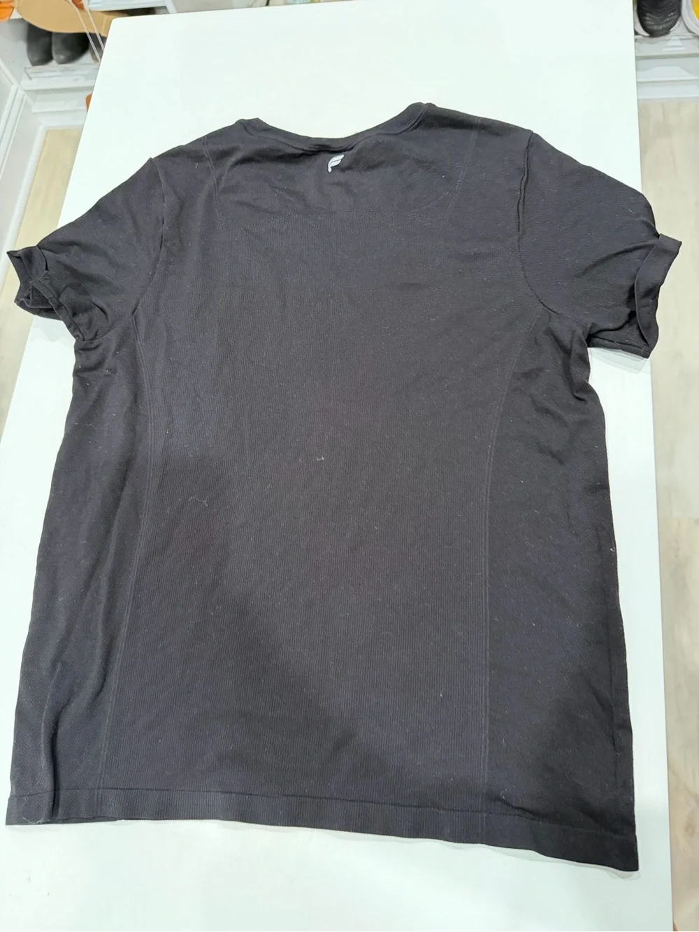 Fabletics Tee - Picture 2 of 2